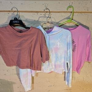 Lot of 3 cropped tops size M Humor, Colorful, Sweater, And T shirt